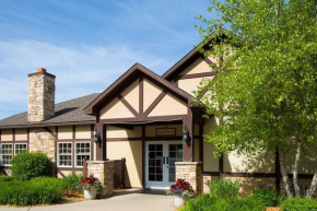 Enjoy the family for ski adventures in 2BD condo with resort amenities